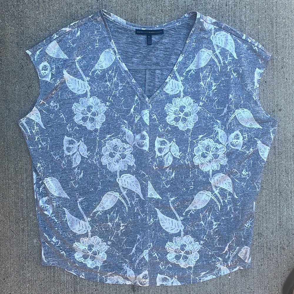 White Floral V-Neck Women's Top - Blue Heather